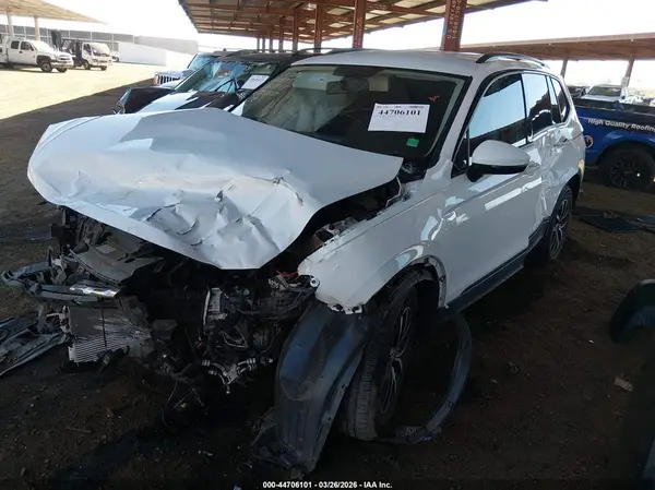 3VV1B7AX3MM085407 2021 VOLKSWAGEN TIGUAN - Image 2