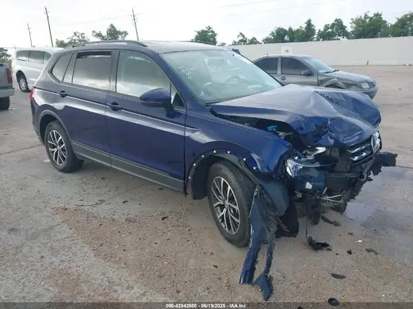 3VV1B7AX3MM096973 2021 VOLKSWAGEN TIGUAN - Image 1