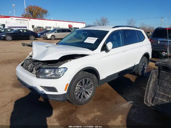 3VV1B7AX3MM133312 2021 VOLKSWAGEN TIGUAN - Image 2