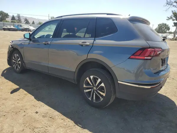 3VV1B7AX3NM075896 2022 VOLKSWAGEN TIGUAN - Image 2
