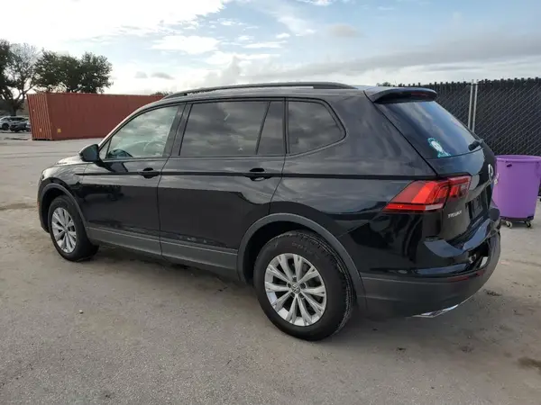 3VV1B7AX4JM013501 2018 VOLKSWAGEN TIGUAN - Image 2