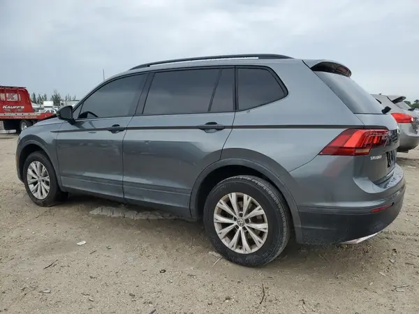 3VV1B7AX4JM029276 2018 VOLKSWAGEN TIGUAN - Image 2