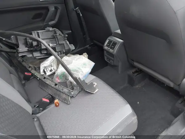 3VV1B7AX4JM052122 2018 VOLKSWAGEN TIGUAN - Image 8