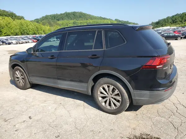 3VV1B7AX4JM057269 2018 VOLKSWAGEN TIGUAN - Image 2