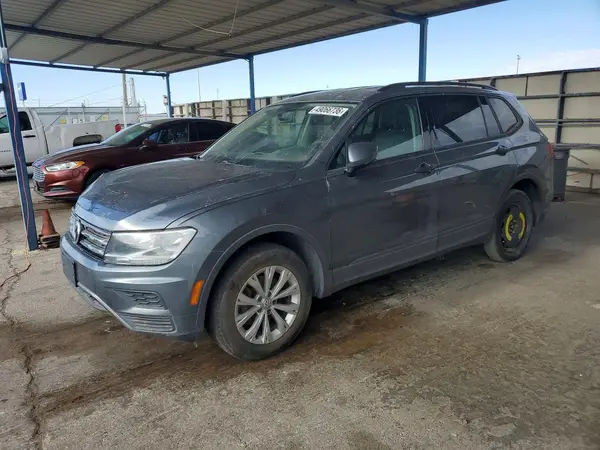 3VV1B7AX4JM064755 2018 VOLKSWAGEN TIGUAN - Image 1