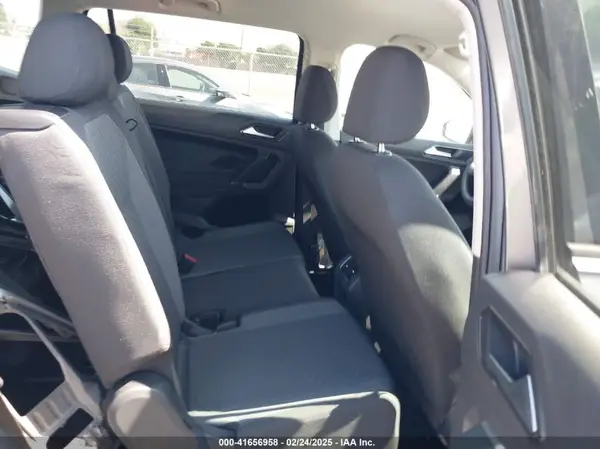 3VV1B7AX4JM066344 2018 VOLKSWAGEN TIGUAN - Image 8