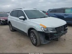 3VV1B7AX4JM114893 2018 VOLKSWAGEN TIGUAN