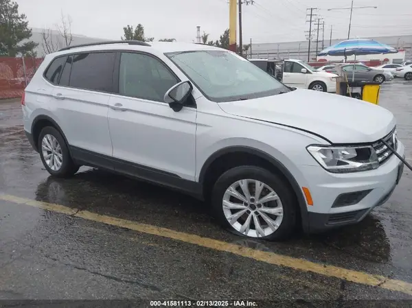 3VV1B7AX4JM121567 2018 VOLKSWAGEN TIGUAN - Image 1