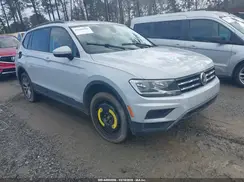 3VV1B7AX4JM143696 2018 VOLKSWAGEN TIGUAN