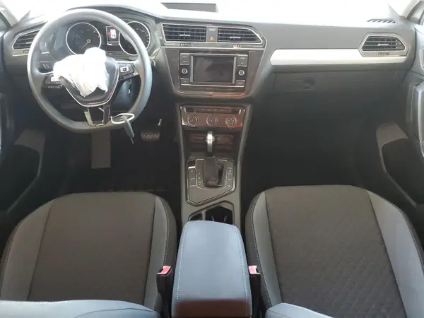 3VV1B7AX4KM031210 2019 VOLKSWAGEN TIGUAN - Image 8