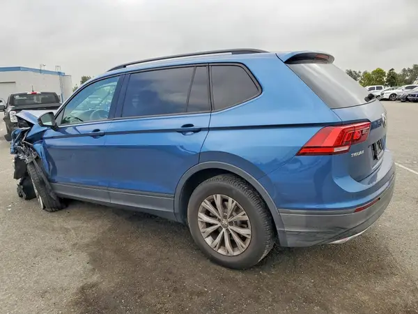 3VV1B7AX4KM062747 2019 VOLKSWAGEN TIGUAN - Image 2
