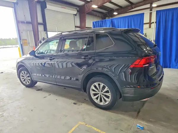 3VV1B7AX4KM093366 2019 VOLKSWAGEN TIGUAN - Image 2