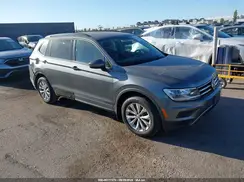 3VV1B7AX4KM103300 2019 VOLKSWAGEN TIGUAN