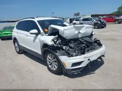 3VV1B7AX4KM127953 2019 VOLKSWAGEN TIGUAN