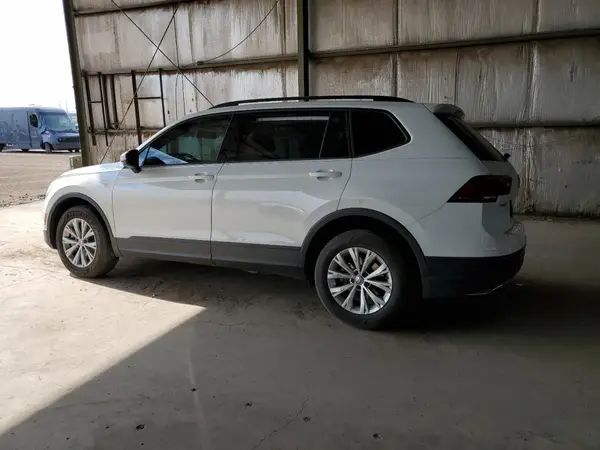 3VV1B7AX4KM174500 2019 VOLKSWAGEN TIGUAN - Image 2