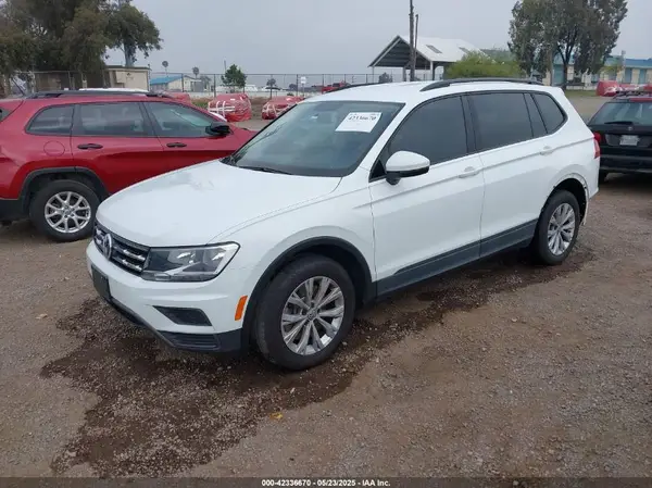 3VV1B7AX4KM177817 2019 VOLKSWAGEN TIGUAN - Image 2