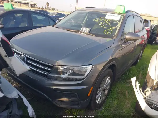 3VV1B7AX4LM037932 2020 VOLKSWAGEN TIGUAN - Image 2