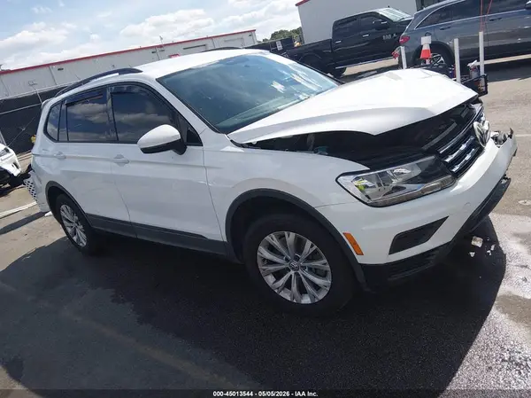 3VV1B7AX4LM040720 2020 VOLKSWAGEN TIGUAN - Image 1