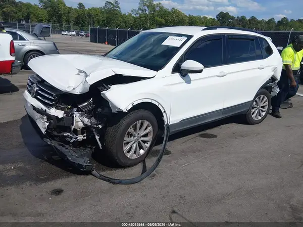 3VV1B7AX4LM040720 2020 VOLKSWAGEN TIGUAN - Image 2