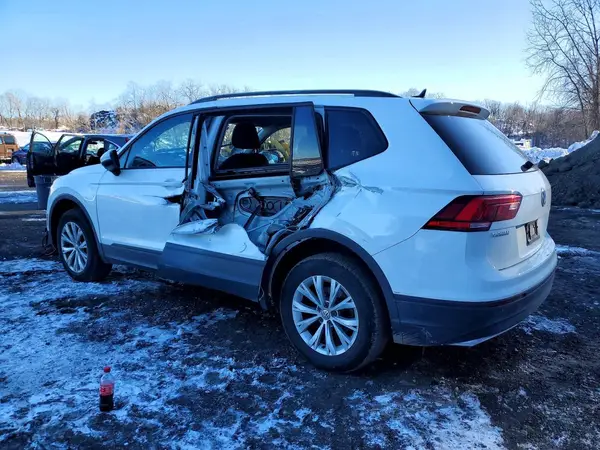 3VV1B7AX4LM077931 2020 VOLKSWAGEN TIGUAN - Image 2
