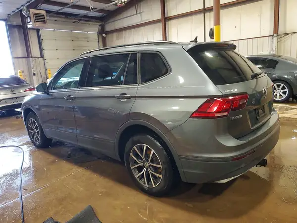 3VV1B7AX4MM010585 2021 VOLKSWAGEN TIGUAN - Image 2