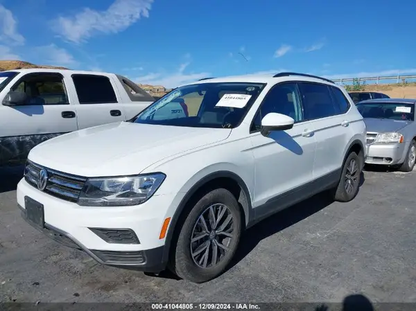3VV1B7AX4MM097999 2021 VOLKSWAGEN TIGUAN - Image 2