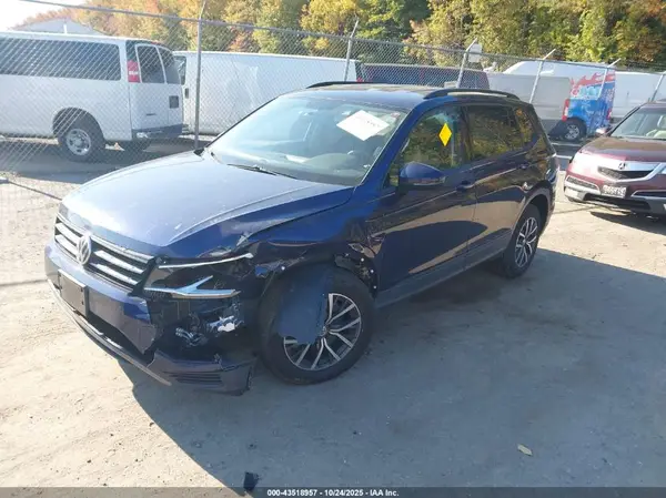 3VV1B7AX4MM106491 2021 VOLKSWAGEN TIGUAN - Image 2