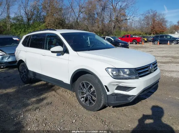 3VV1B7AX4MM121511 2021 VOLKSWAGEN TIGUAN - Image 1