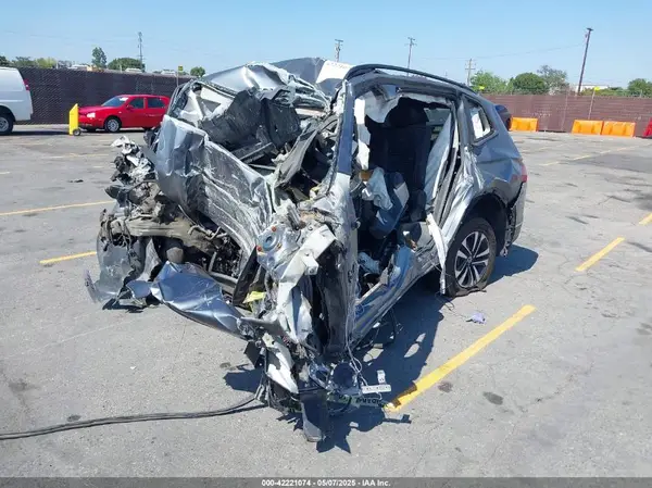 3VV1B7AX4NM123244 2022 VOLKSWAGEN TIGUAN - Image 2