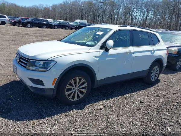 3VV1B7AX5JM043090 2018 VOLKSWAGEN TIGUAN - Image 2