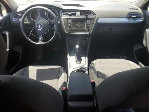 3VV1B7AX5JM044272 2018 VOLKSWAGEN TIGUAN - Image 8