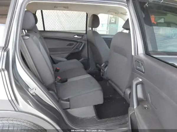 3VV1B7AX5JM052288 2018 VOLKSWAGEN TIGUAN - Image 8