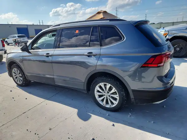 3VV1B7AX5JM054509 2018 VOLKSWAGEN TIGUAN - Image 2