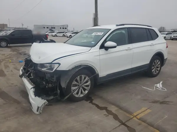 3VV1B7AX5JM055286 2018 VOLKSWAGEN TIGUAN - Image 1