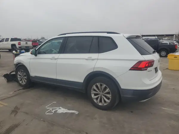 3VV1B7AX5JM055286 2018 VOLKSWAGEN TIGUAN - Image 2