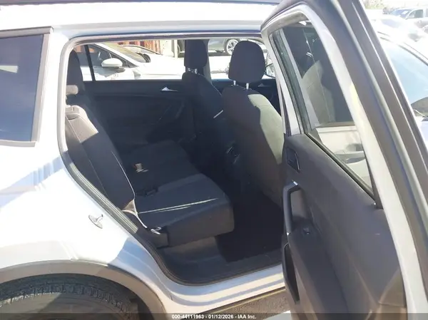 3VV1B7AX5JM066496 2018 VOLKSWAGEN TIGUAN - Image 8