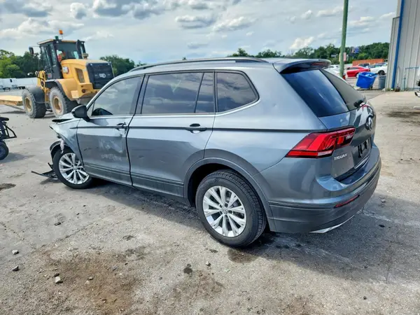 3VV1B7AX5JM089132 2018 VOLKSWAGEN TIGUAN - Image 2