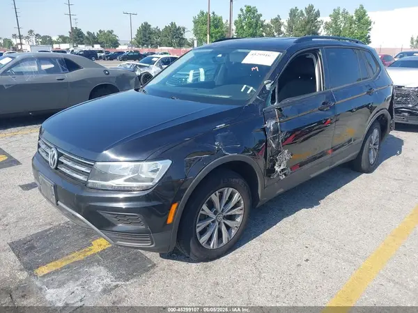 3VV1B7AX5JM090359 2018 VOLKSWAGEN TIGUAN - Image 2