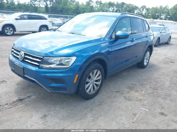 3VV1B7AX5JM091561 2018 VOLKSWAGEN TIGUAN - Image 2