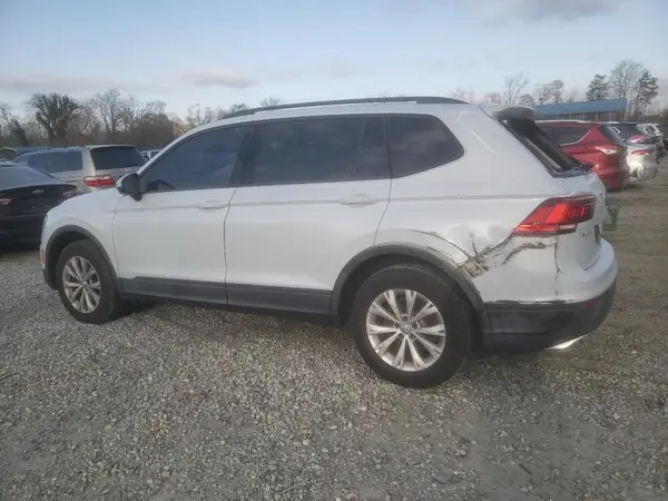 3VV1B7AX5JM095111 2018 VOLKSWAGEN TIGUAN - Image 2