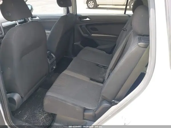 3VV1B7AX5JM097778 2018 VOLKSWAGEN TIGUAN - Image 8