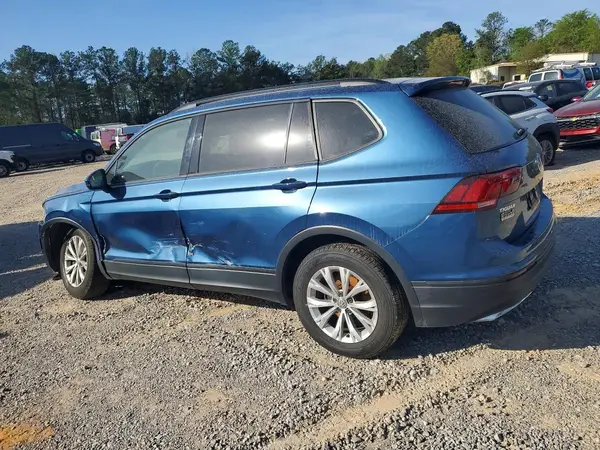 3VV1B7AX5JM098168 2018 VOLKSWAGEN TIGUAN - Image 2