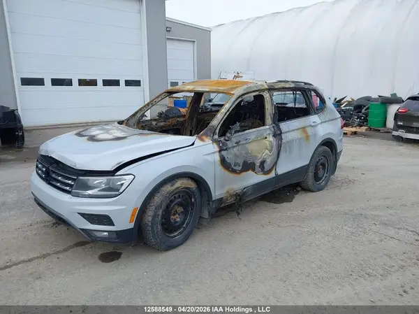 3VV1B7AX5JM104244 2018 VOLKSWAGEN TIGUAN - Image 2
