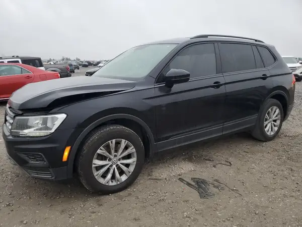 3VV1B7AX5JM124090 2018 VOLKSWAGEN TIGUAN - Image 1