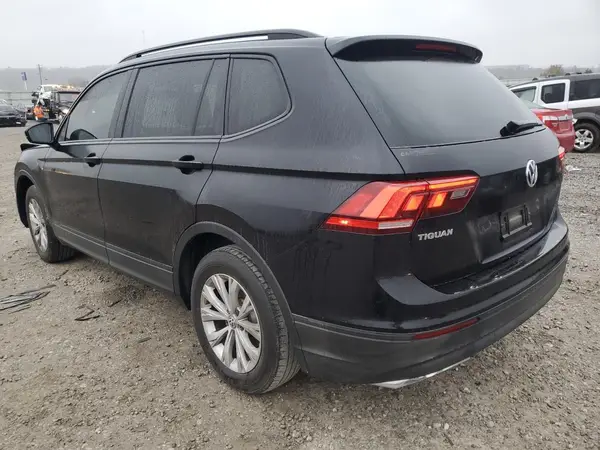 3VV1B7AX5JM124090 2018 VOLKSWAGEN TIGUAN - Image 2