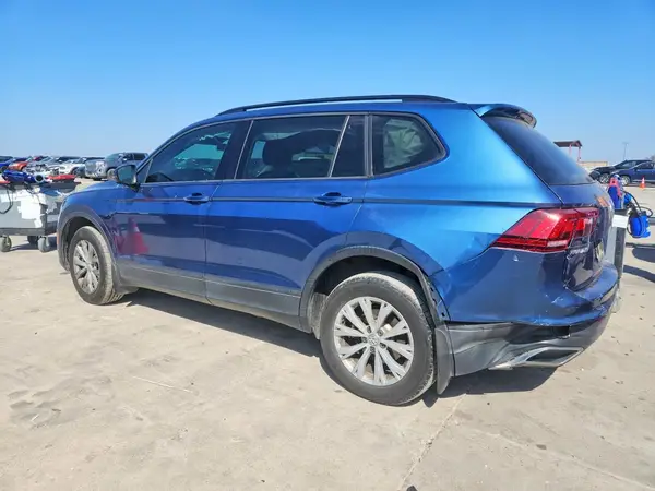 3VV1B7AX5JM124753 2018 VOLKSWAGEN TIGUAN - Image 2