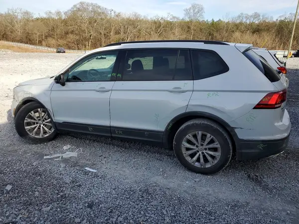 3VV1B7AX5KM040613 2019 VOLKSWAGEN TIGUAN - Image 2