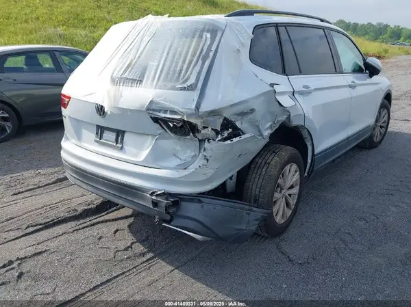 2019 VOLKSWAGEN TIGUAN auction photo 6