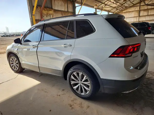 3VV1B7AX5KM051854 2019 VOLKSWAGEN TIGUAN - Image 2