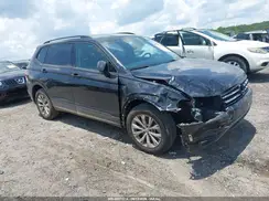3VV1B7AX5KM071747 2019 VOLKSWAGEN TIGUAN